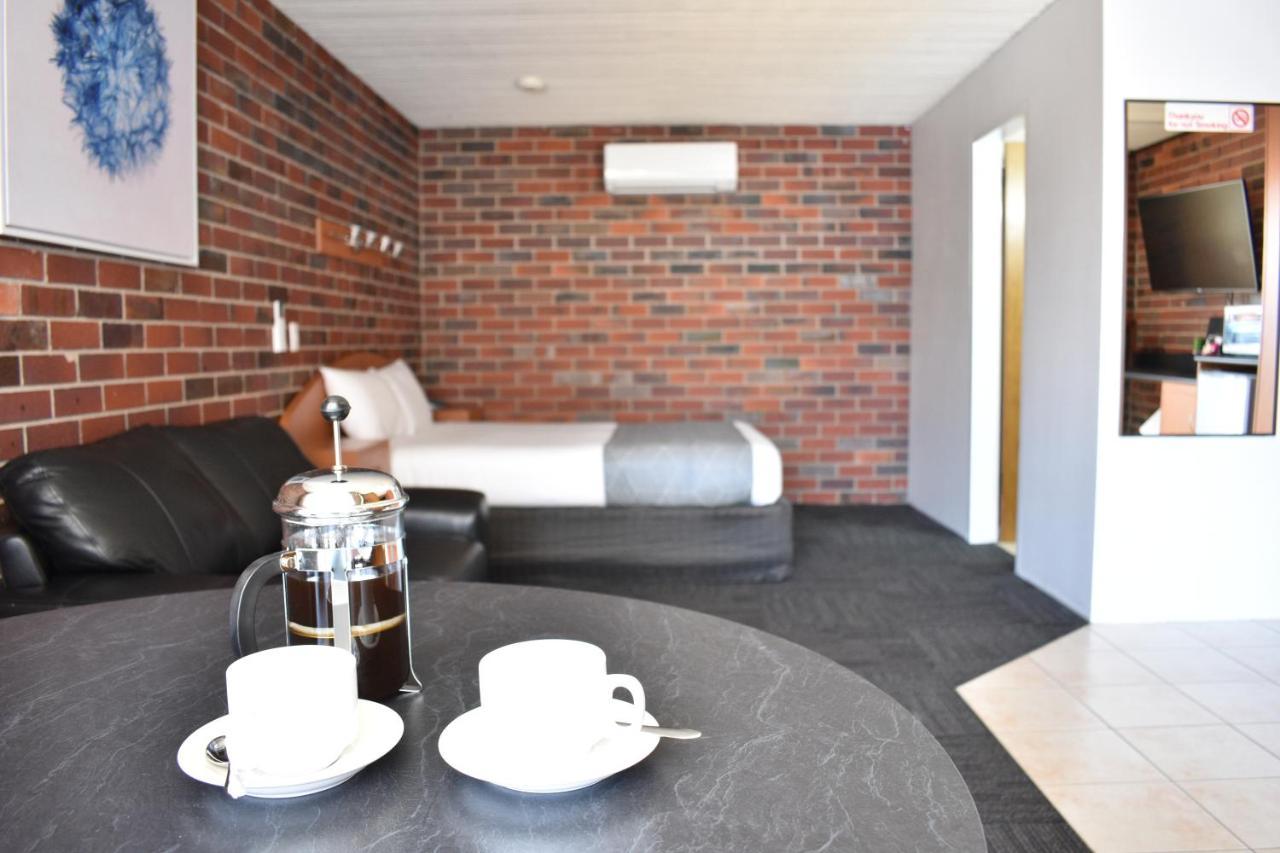 Town House Motor Inn Horsham Esterno foto