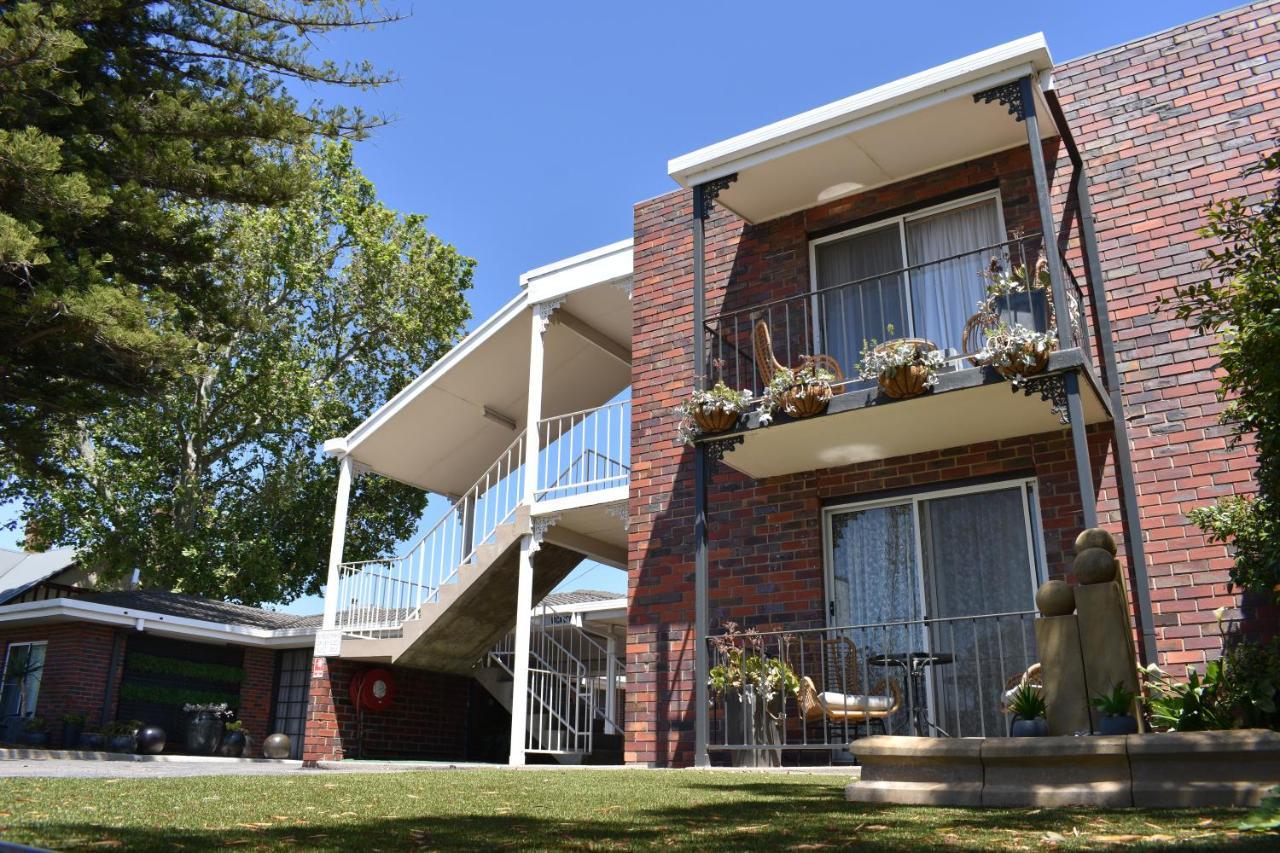 Town House Motor Inn Horsham Esterno foto