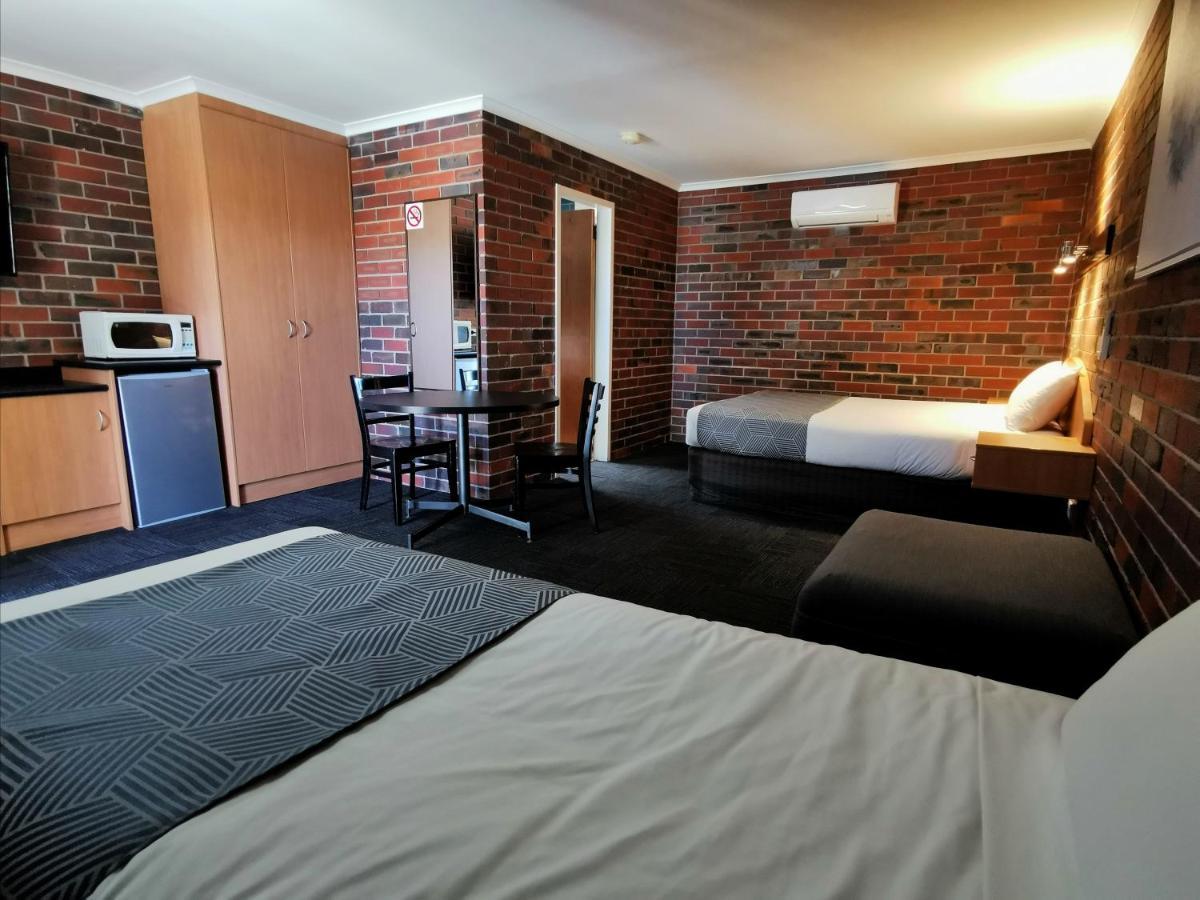 Town House Motor Inn Horsham Esterno foto