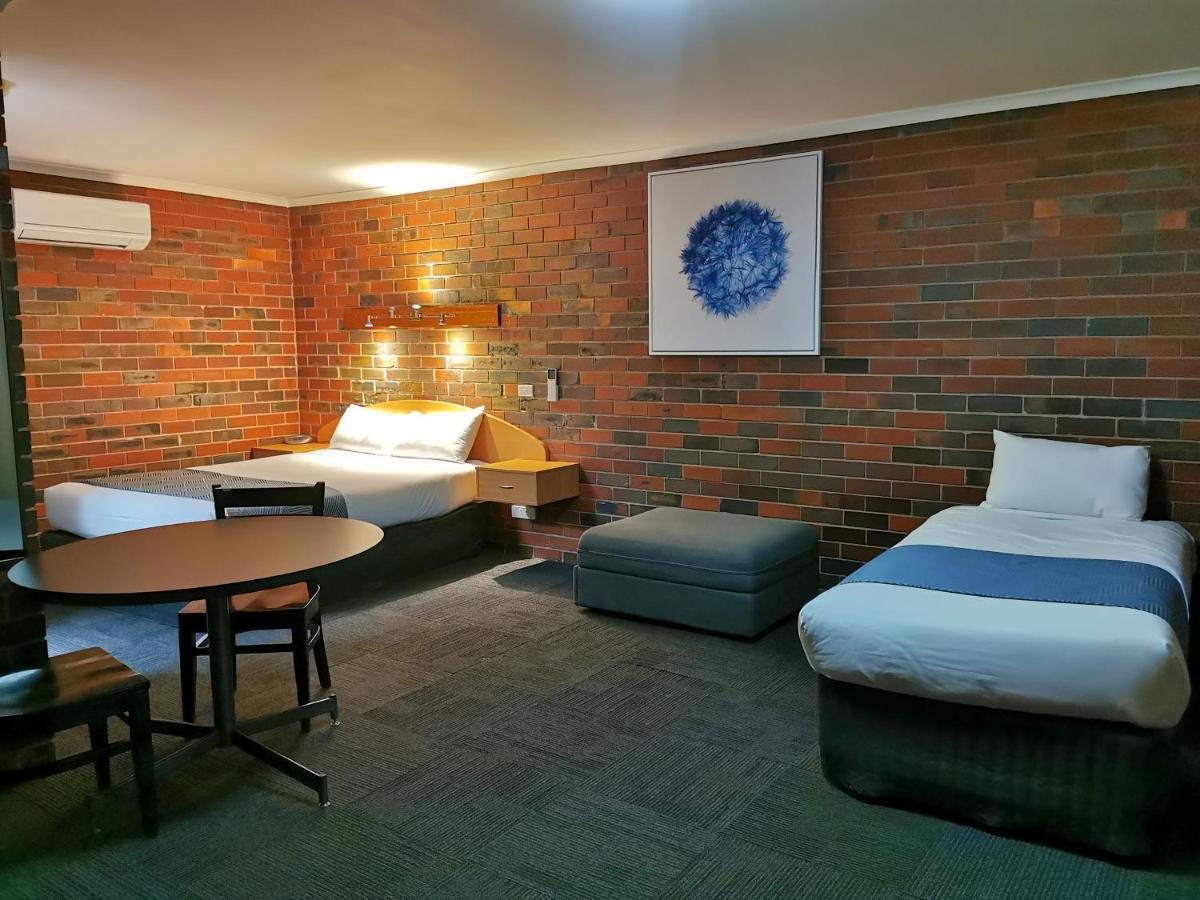 Town House Motor Inn Horsham Esterno foto